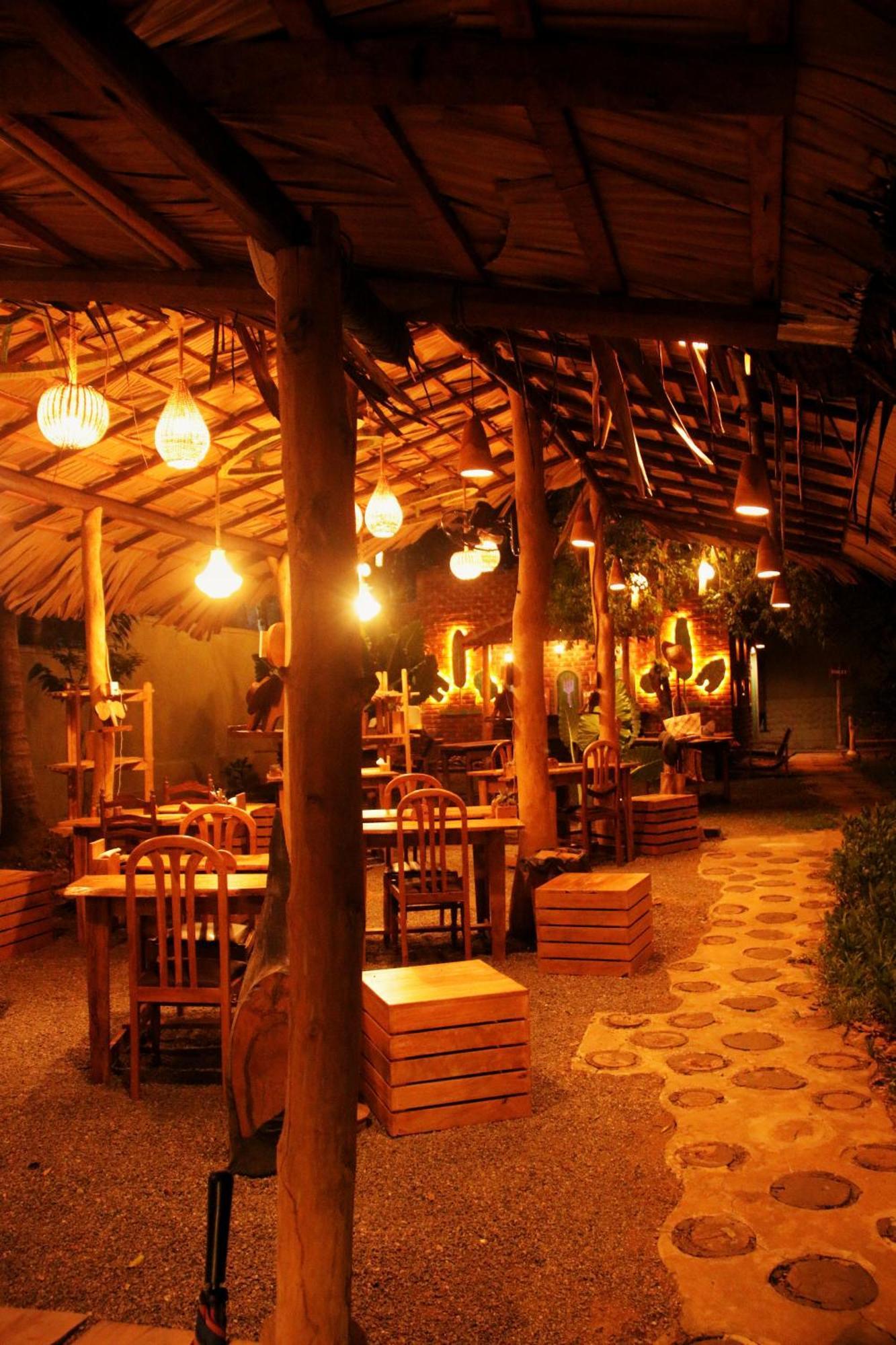 The Elephant Next-Door Uda Walawe Extérieur photo