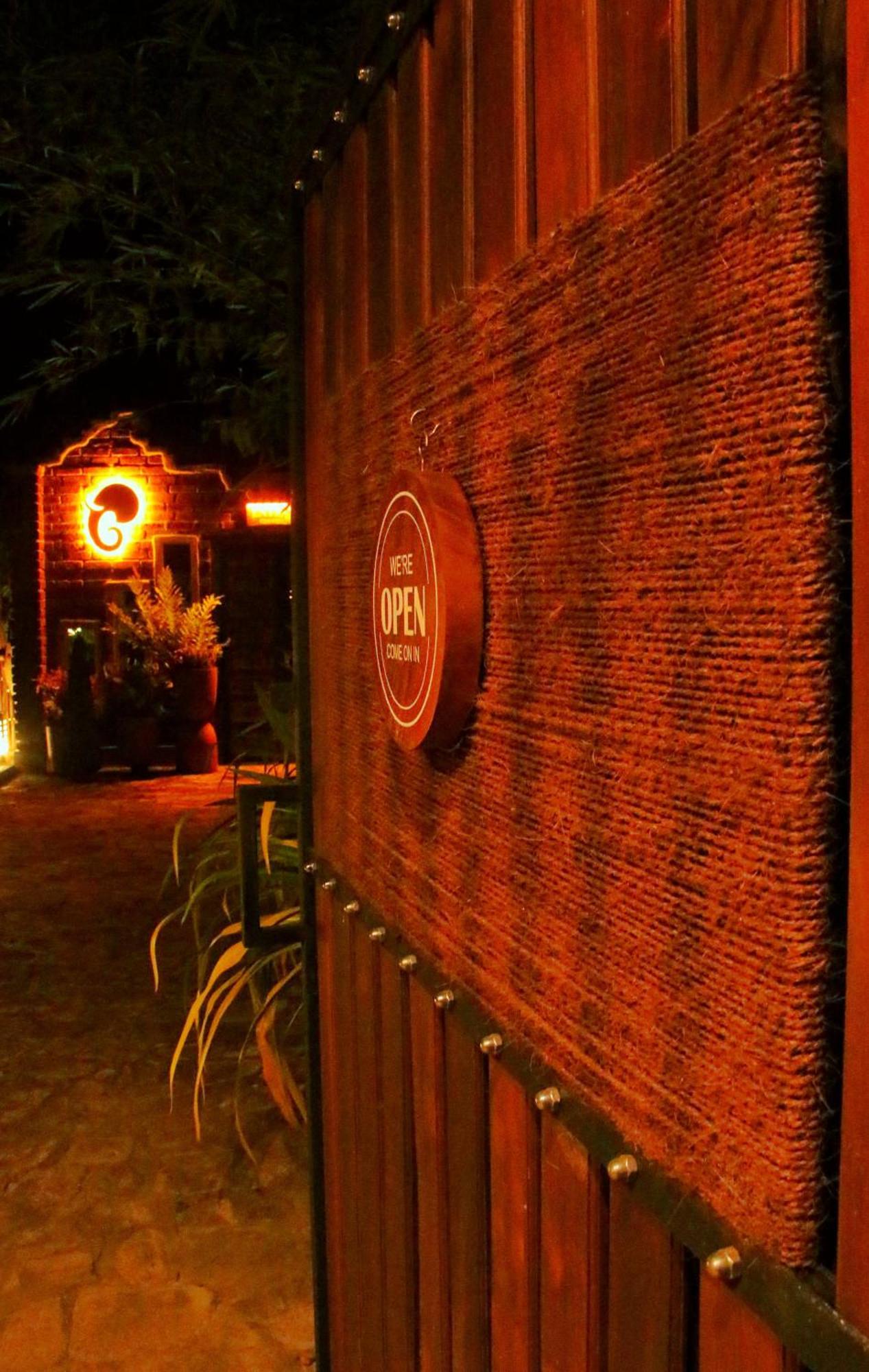 The Elephant Next-Door Uda Walawe Extérieur photo